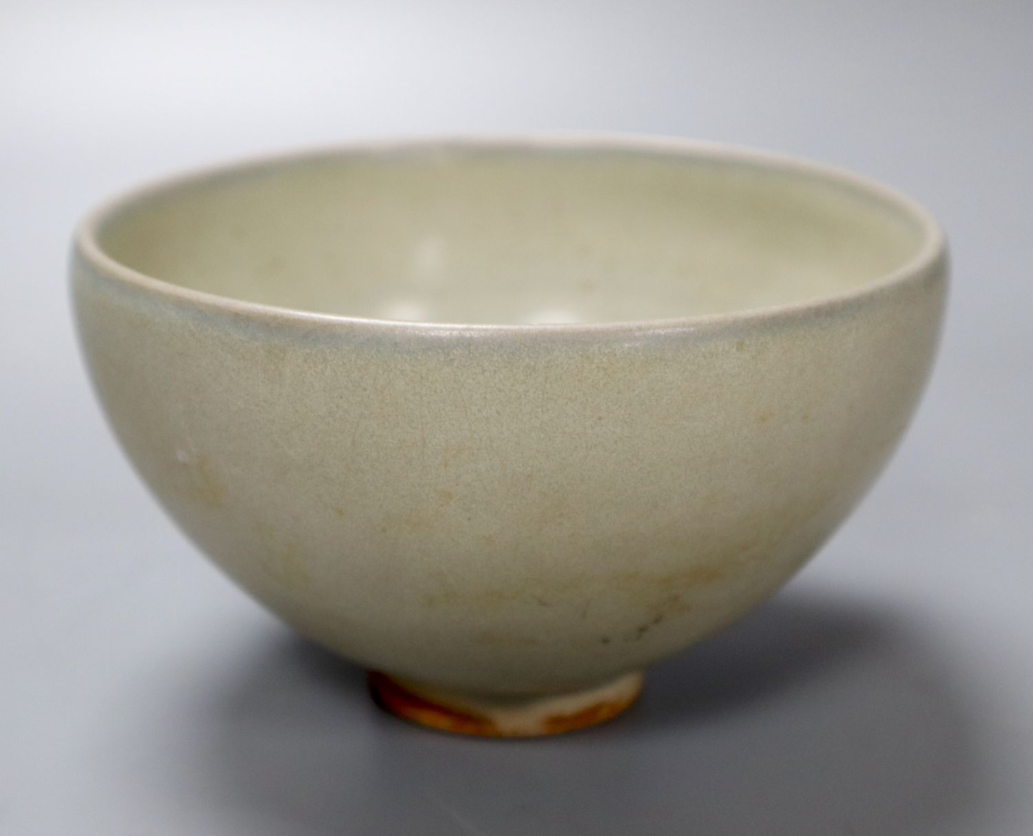 A Chinese monochrome bowl, diameter 12cm